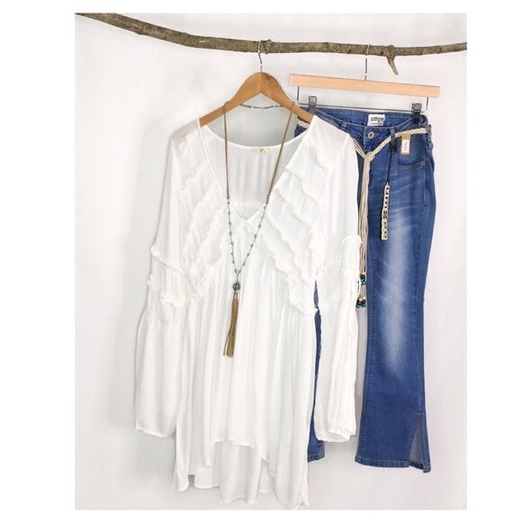 𝅺OFF White Tunic with Ruffle Detail & Bell Sleeves - Picture 4 of 13